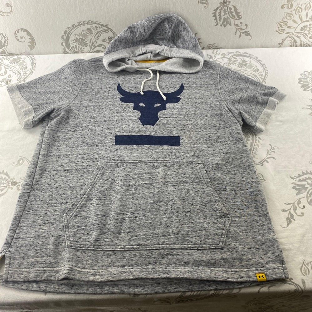 Under Armour ×‎ Proiect Rock French
Terry Short Sleeve Hoodie Size LG